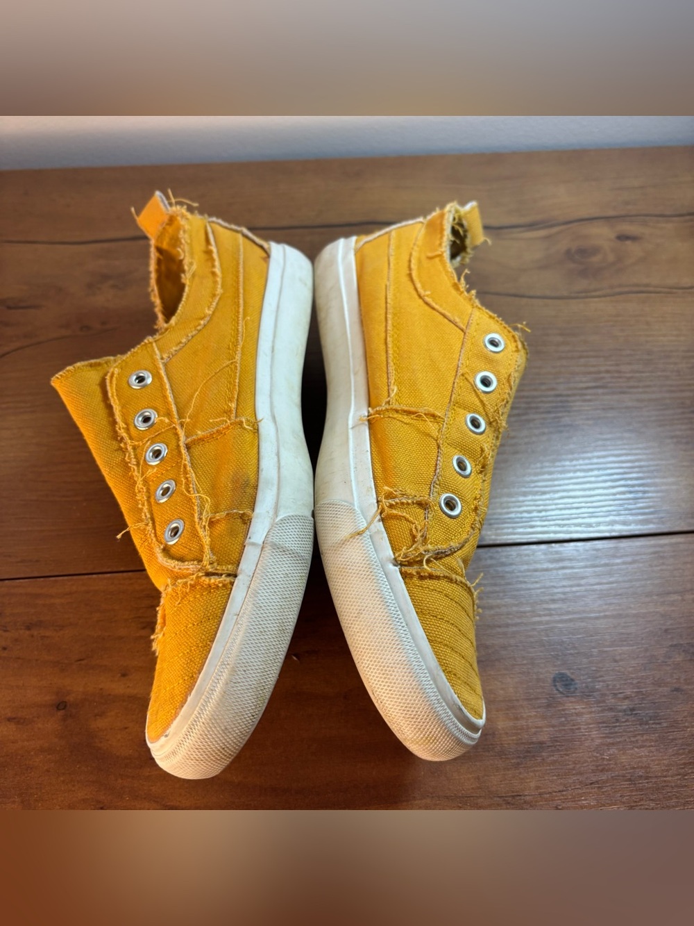 Corkys Babalu Womens 9 Casual Sneakers Slip On Mustard Yellow - Picture 7 of 9